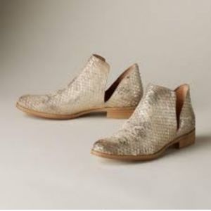 Sundance metallic shoes